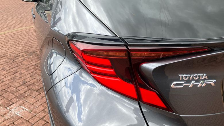 Toyota C-HR 1.8 Hybrid Dynamic 5dr CVT Hybrid Hatchback
